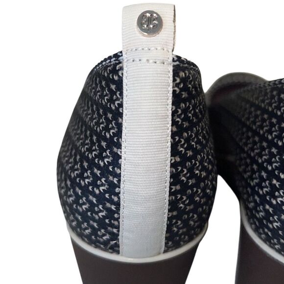 Betabrand Blue All Weather Almond Closed Toe Wedges Slip On Shoe Size 7 - Picture 8 of 10